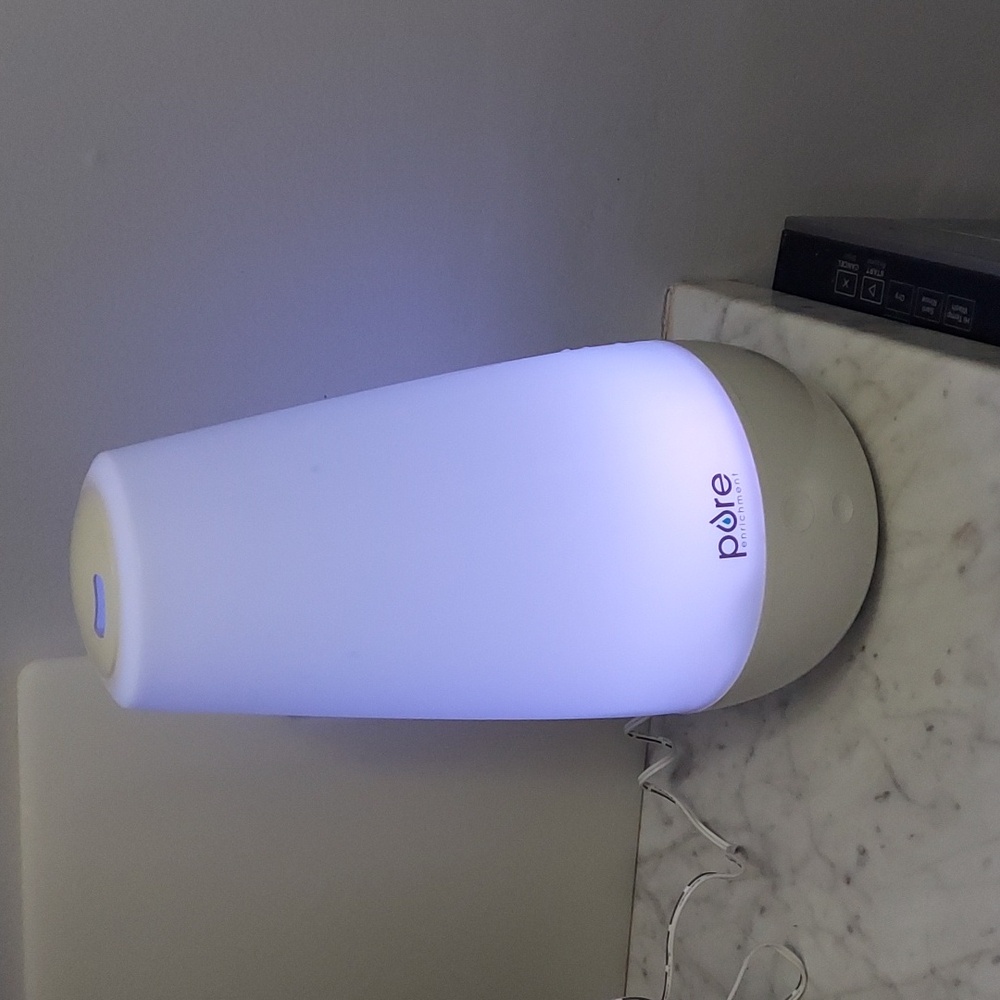 Pure Enrichment Humidifier With Color-Changing Nightlight - Picture 5 of 8